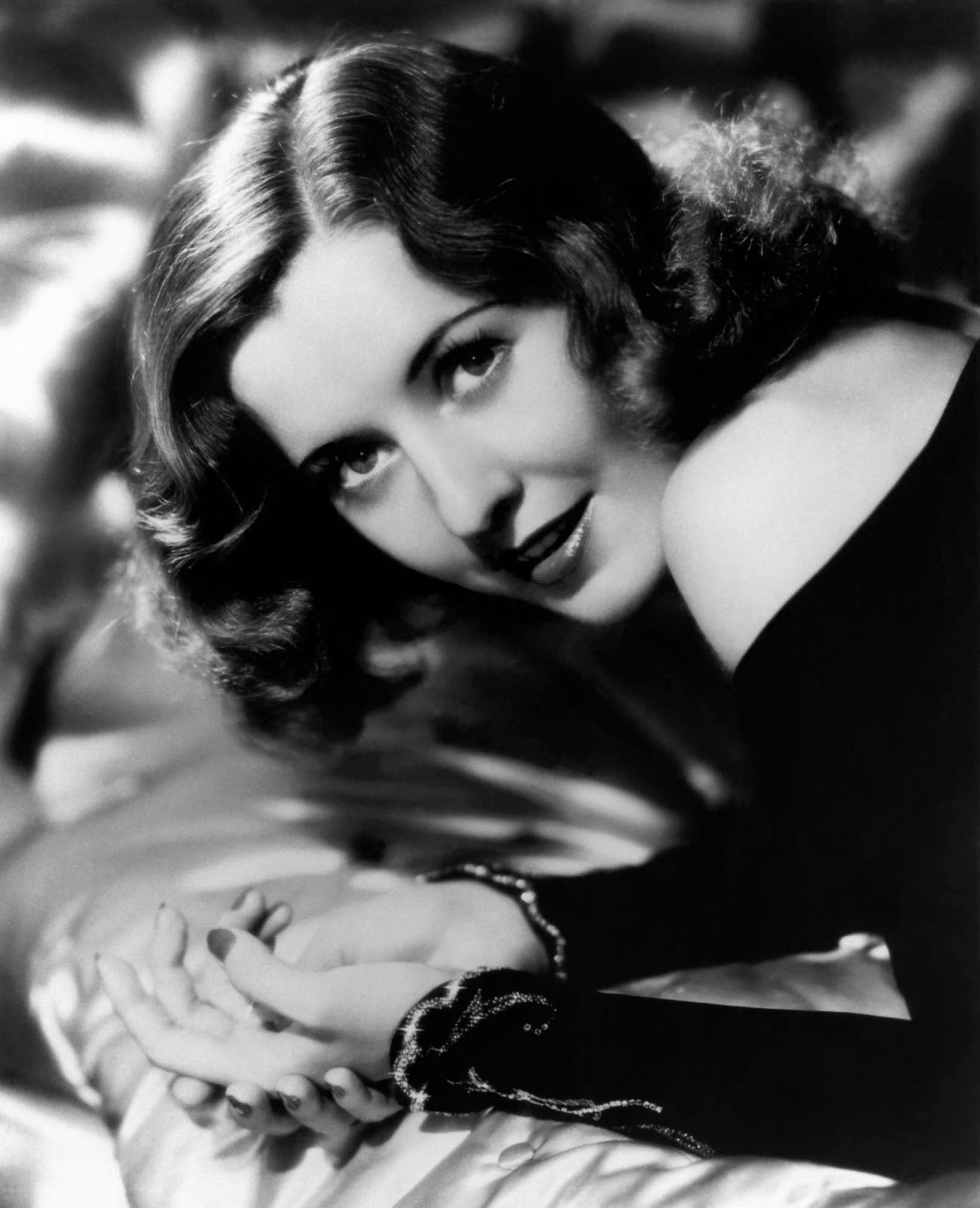Barbara-Stanwyck-classic-movies-9977855-1623-2000